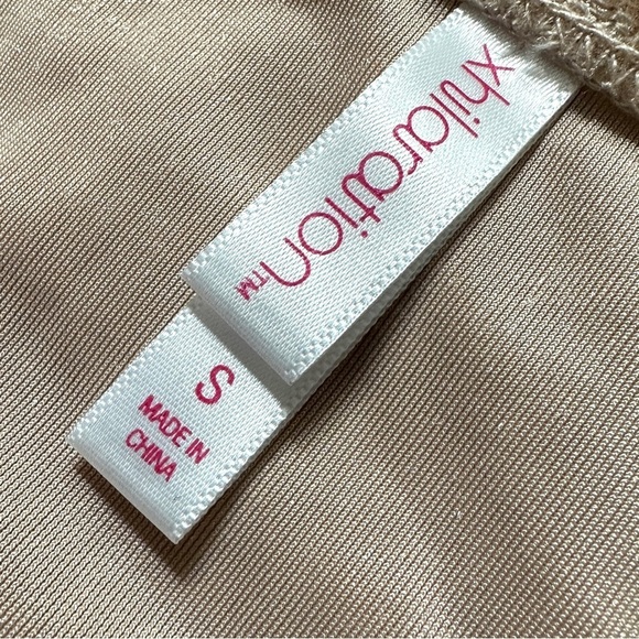 Strappy Cut-Out Crushed Velvet Dress in Blush Size S. - Picture 7 of 8